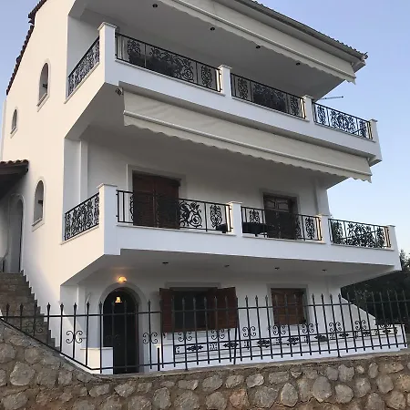 Villa Assariya Kórfos